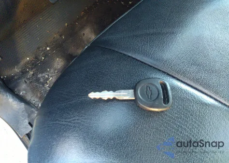 2001 Chevrolet Silverado 2500Hd z USA, uszkodzony, nr VIN 1GCHK24U31E241965